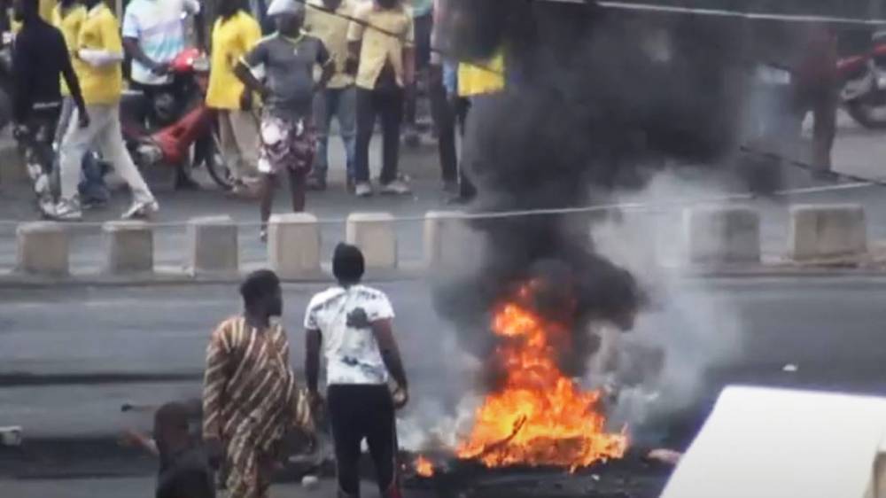 В ходе протестов в Бенине есть убитые и раненные