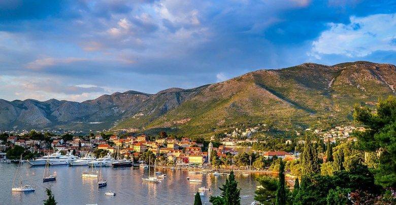 Черногория продлила период безвизового въезда для россиийских туристов
