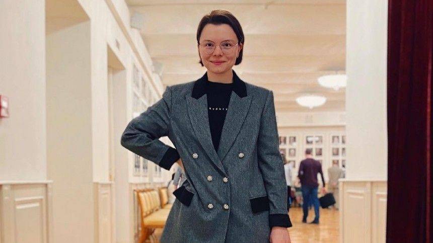 «Неадыкватыши»: Брухунова возмутилась вопросу о количестве вещей в ее гардеробе