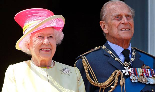 Супруг британской королевы принц Филипп скончался в возрасте 99 лет