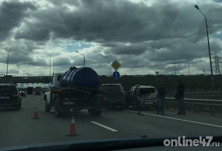 Очевидцы сообщают о массовом ДТП на Киевском шоссе под Гатчиной