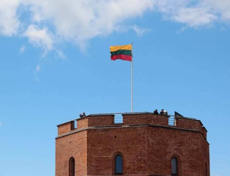 The Wall Street Journal: Швеция и Литва готовят население к вторжению России