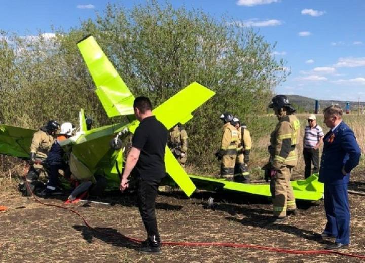 Ремонтировал и взлетел: мужчина с подругой в Татарстане угнали самолет и погибли