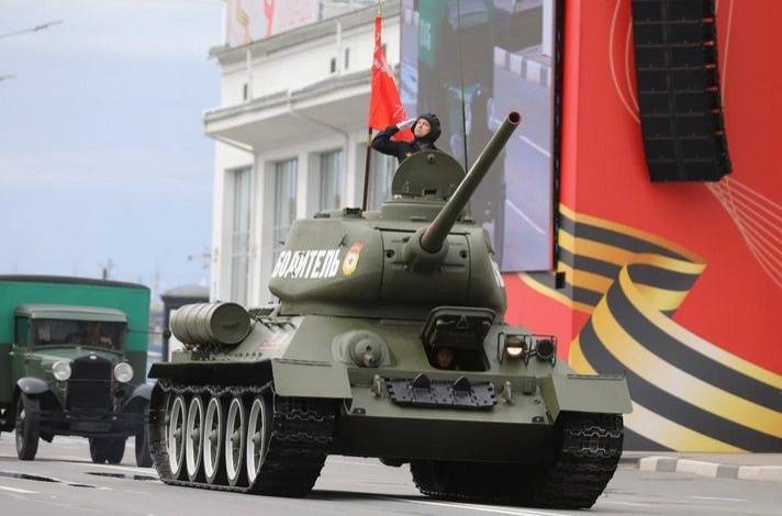 Более 90 единиц техники приняли участие в нижегородском параде Победы