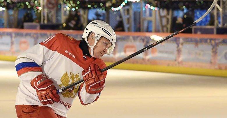 Путин сегодня сыграет в гала-матче "Ночной хоккейной лиги" в Сочи