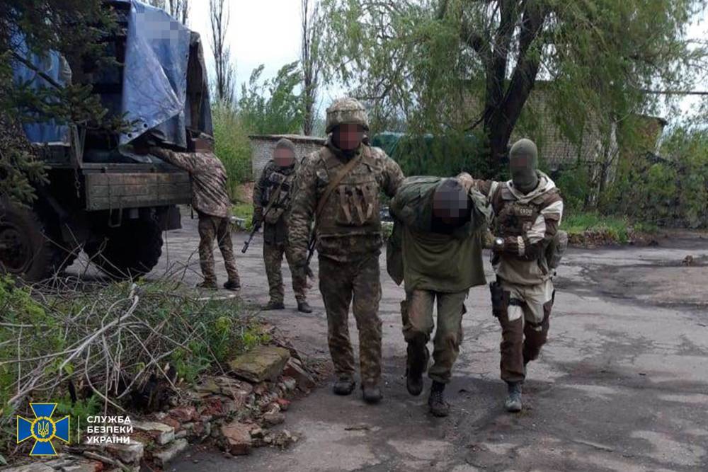 На Донбассе СБУ поймала разведчика боевиков: он признал причастность к террористам