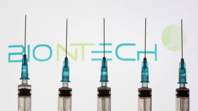 BioNTech заключила контракты на поставку 1,8 млрд доз вакцины в этом году