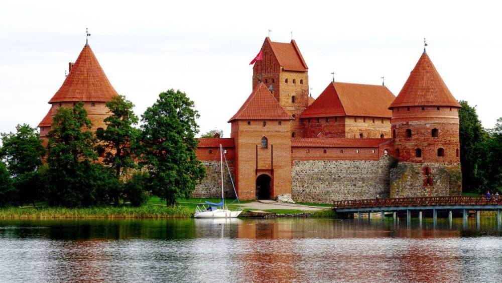 Литва не сможет спасти туротрасль за счет Латвии и Эстонии