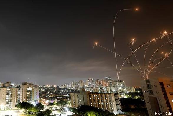Израиль сообщил о запуске около 150 ракет из сектора Газа