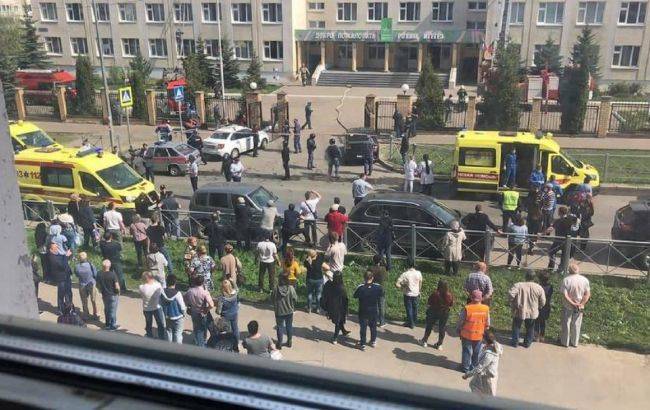 В России вооруженные ученики устроили стрельбу в школе. Погибли минимум 9 человек