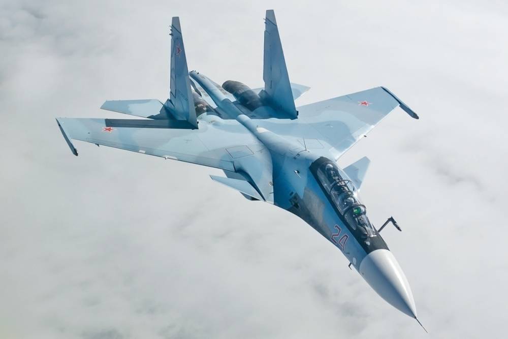 Российский Су-30 перехватил над Черным морем два французских самолета