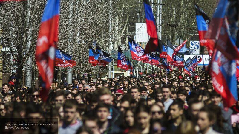 "Мы ждем возвращения домой, в Россию": в ДНР отметили День независимости