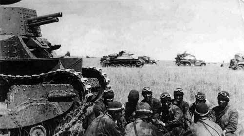 Как японские камикадзе на земле пытались остановить советские танки