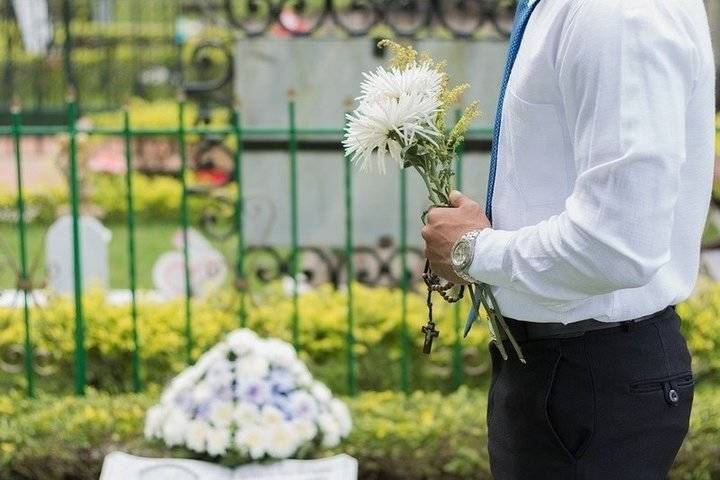 Похоронили двоих мальчиков, погибших во время стрельбы в казанской школе