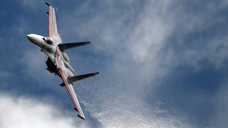 Российский Су-27 "отогнал" два французских истребителя от границ РФ
