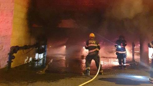 Машины горят в Хайфе, пострадали почти 60 человек, в основном - дети