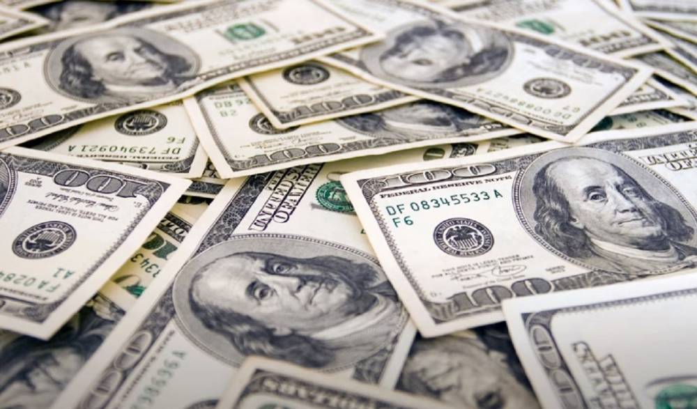 Рухнул до исторического минимума: НБУ озвучил новый курс доллара