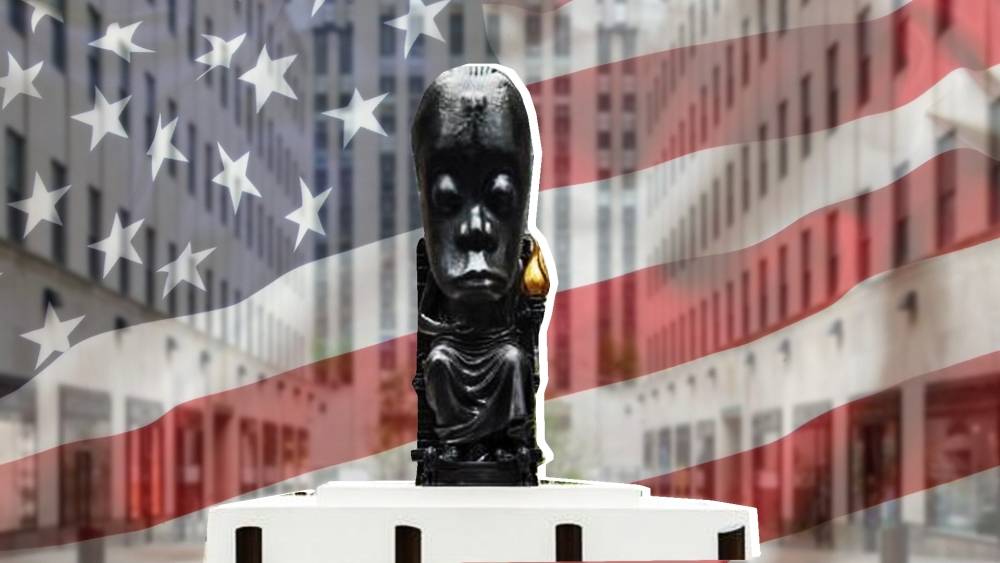 В центре Нью-Йорка установили огромную скульптуру темнокожего божества
