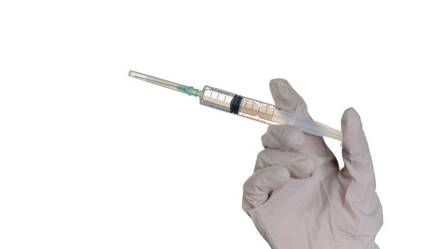 Беларусь планирует закупать и производить российскую вакцину «Спутник Лайт»