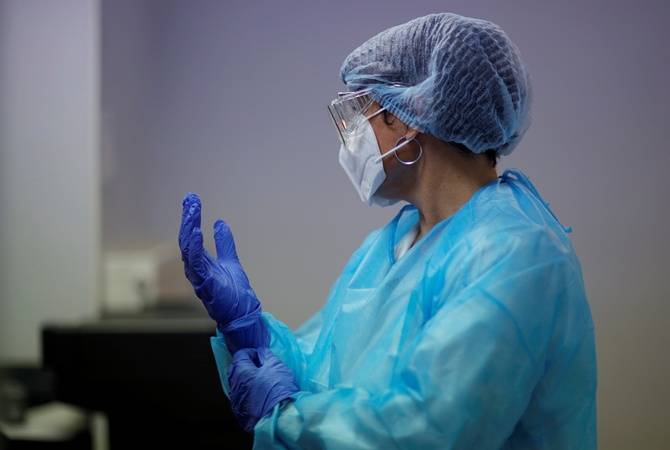 Вакцинацию от коронавируса завершили более восьми тысяч украинцев