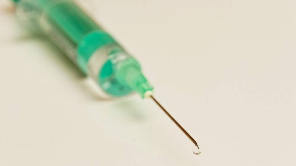 Британские ученые определили эффект от смешивания разных вакцин