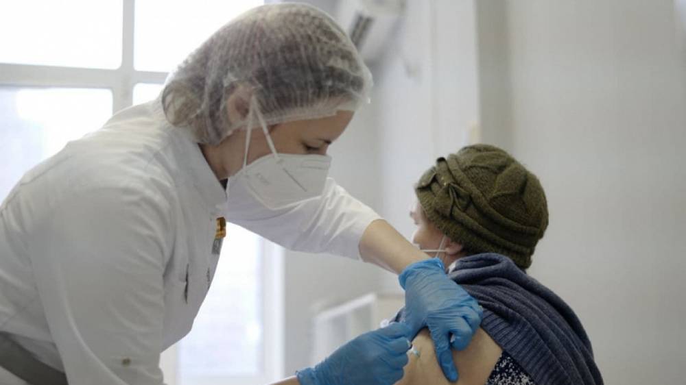 Собянин призвал москвичей вакцинироваться на фоне роста заболеваемости COVID-19