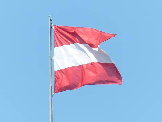 Над ведомством канцлера Австрии подняли флаг Израиля (ФОТО) и мира