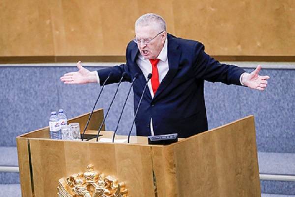 Жириновский пожаловался на ужин за 100 тысяч рублей с «прощелыгами с юга»