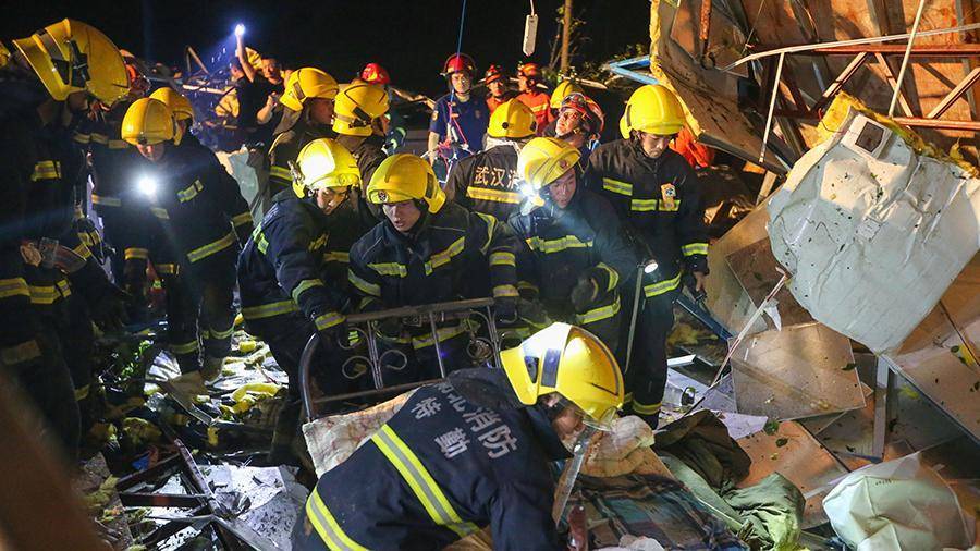 Четыре человека погибли и 149 пострадали при торнадо на востоке Китая