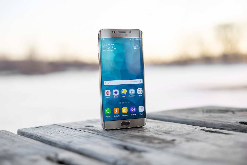 Смартфоны Samsung оснастят уникальными экранами с плотностью 1000 пикселей на дюйм