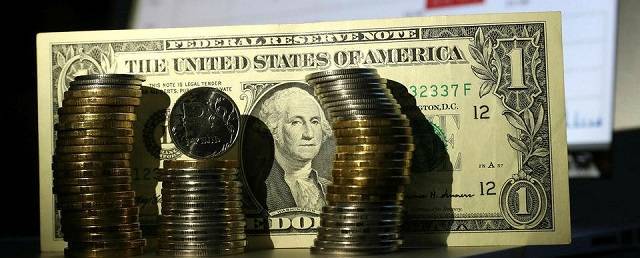 Эксперт предупредил о неприятных «сюрпризах» при покупке доллара