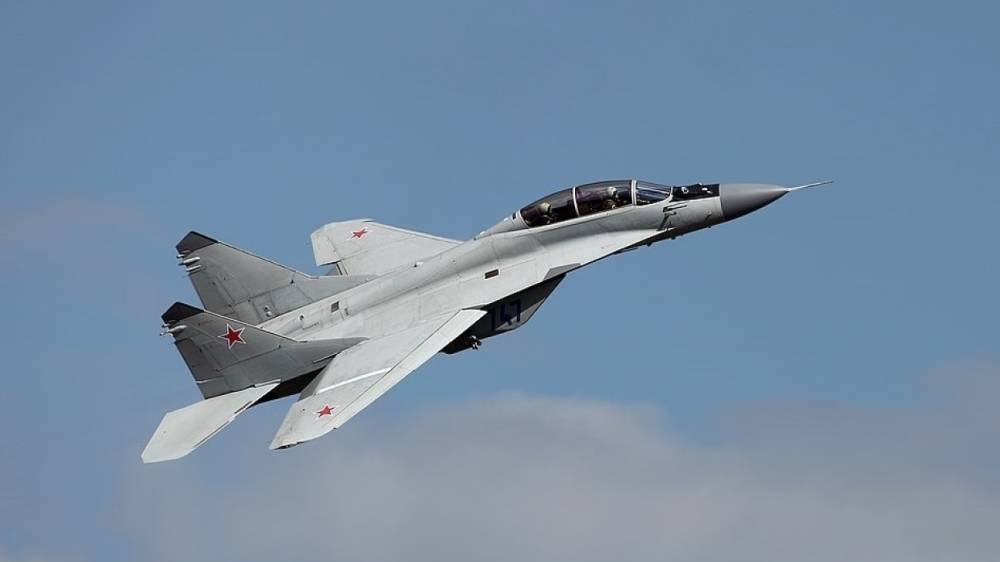 Редактор NI сравнил российский Миг-29 с F/A-18 ВМС США