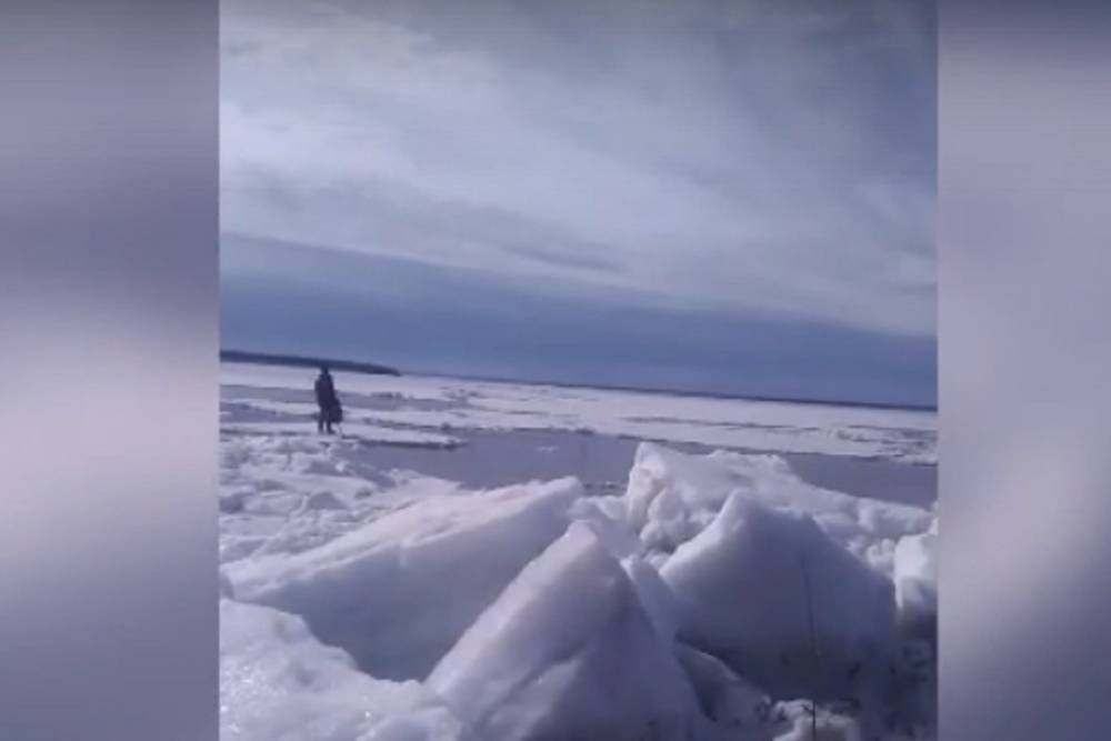 В Красноярском крае полицейский спас рыбака плывшего на льдине
