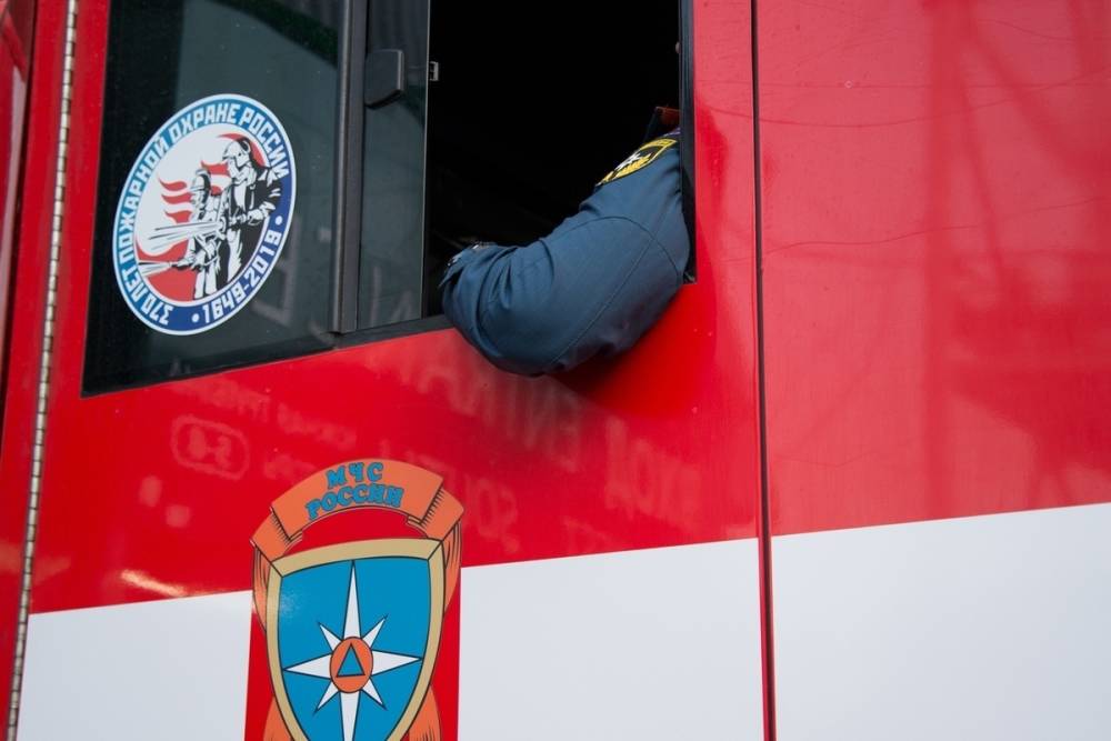Из горевшего дома в Алексине эвакуировали 30 человек