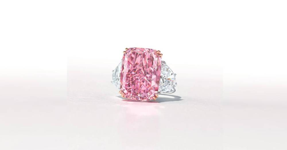 Редкий розовый бриллиант "Сакура" могут продать на аукционе за $38 млн