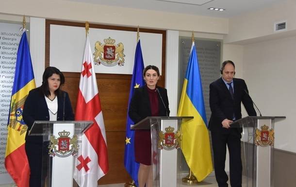 В Украину едут главы правительств Грузии и Молдовы