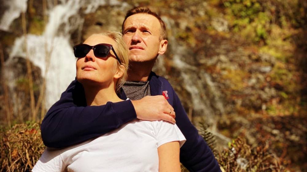 Журналистка Леся Рябцева допустила измену в браке Навального