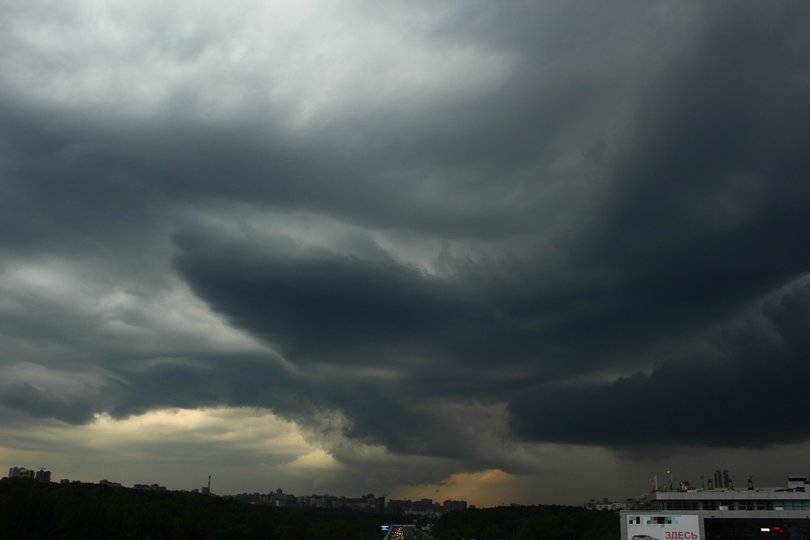 Грозы и шквалистый ветер: В Башкирии объявлено штормовое предупреждение