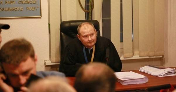 Судья Чаус записал видео после похищения: готов сотрудничать со следствием Украины (ВИДЕО)