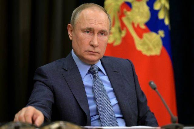 Путин одобрил создание президентского фонда культурных инициатив