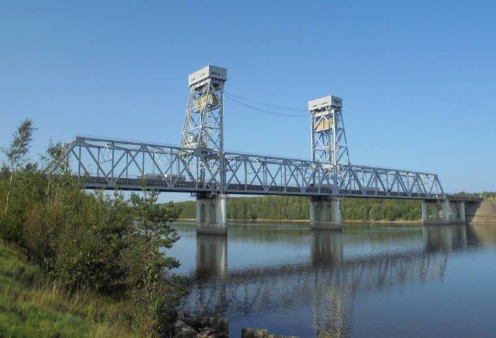 Трассу Р-21 «Кола» полностью перекроют 18 мая из-за разводки моста