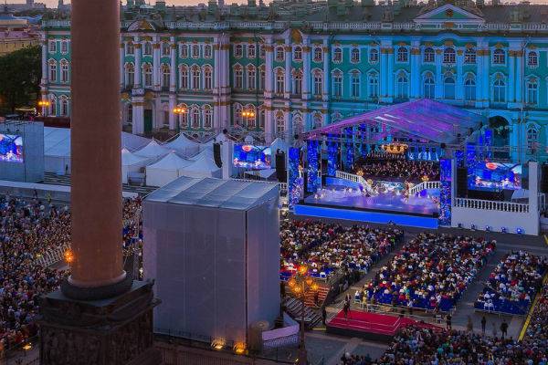 Концерт «Классика на Дворцовой» пройдет 28 мая с ограничениями