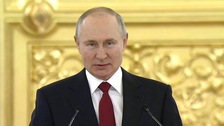 Путин: в обороте скоро появится четвертая вакцина от COVID-19