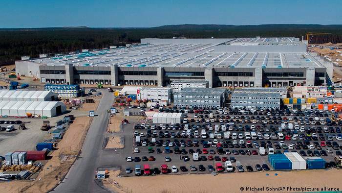Илон Маск: Завод Tesla в Германии заработает в 2021 году