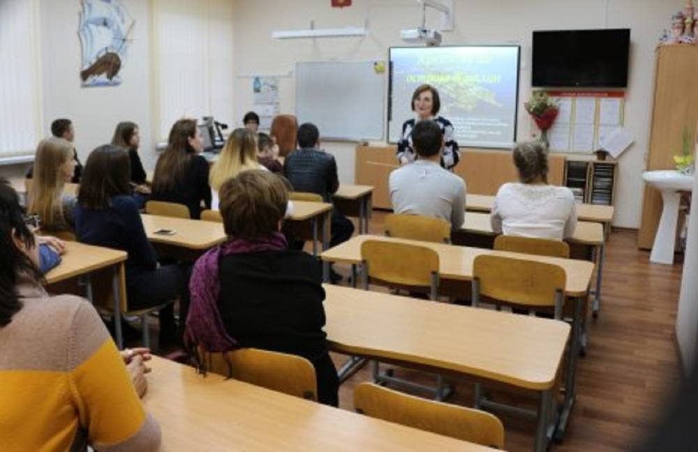 В Петербурге выделят 3 млрд рублей на безопасность образовательных учреждений