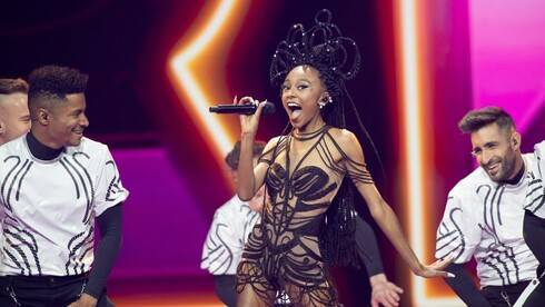 Израильская певица начала борьбу за выход в финал Евровидения-2021: какие у нее шансы