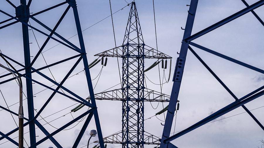 Эксперт рассказал о последствиях отказа Украины от электроэнергии РФ