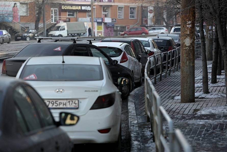 Власти Челябинской области вернулись к теме платных парковок
