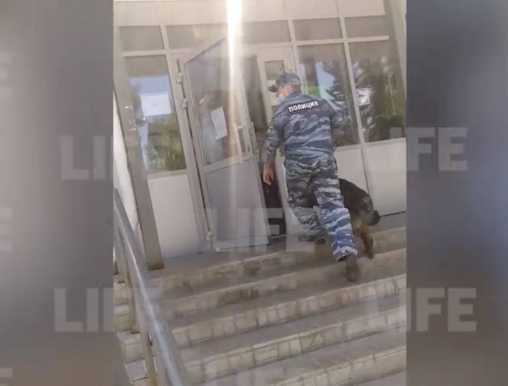 Гимназию в Казани эвакуировали из-за ученика, обещавшего «убить одноклассника, как Галявиев»