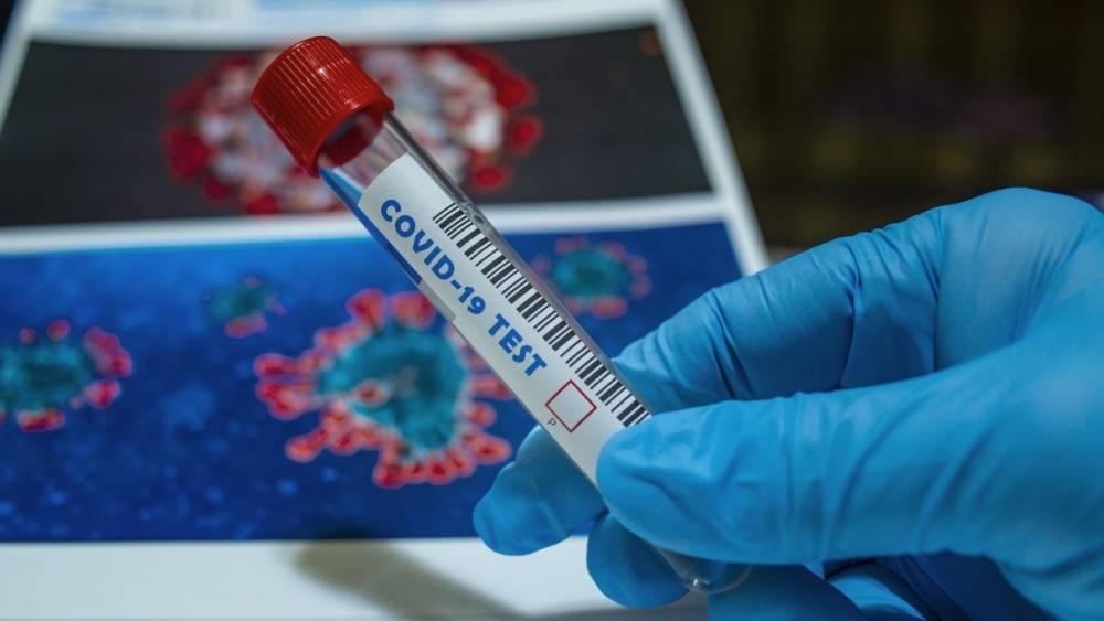 Вирусолог центра Гамалеи назвал ключевое условие победы над пандемией коронавируса в РФ